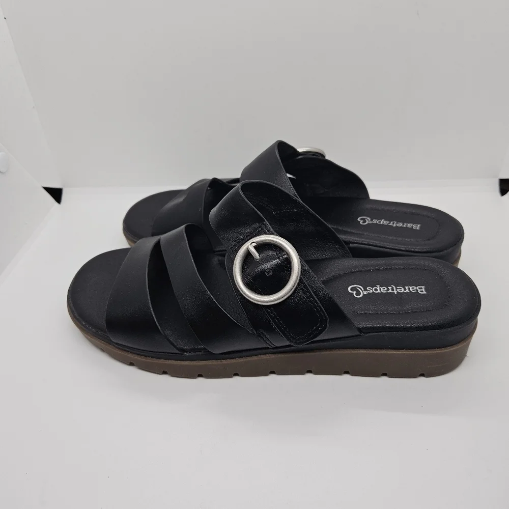 bareTraps black faux leather Romeo sandals size 7.5M